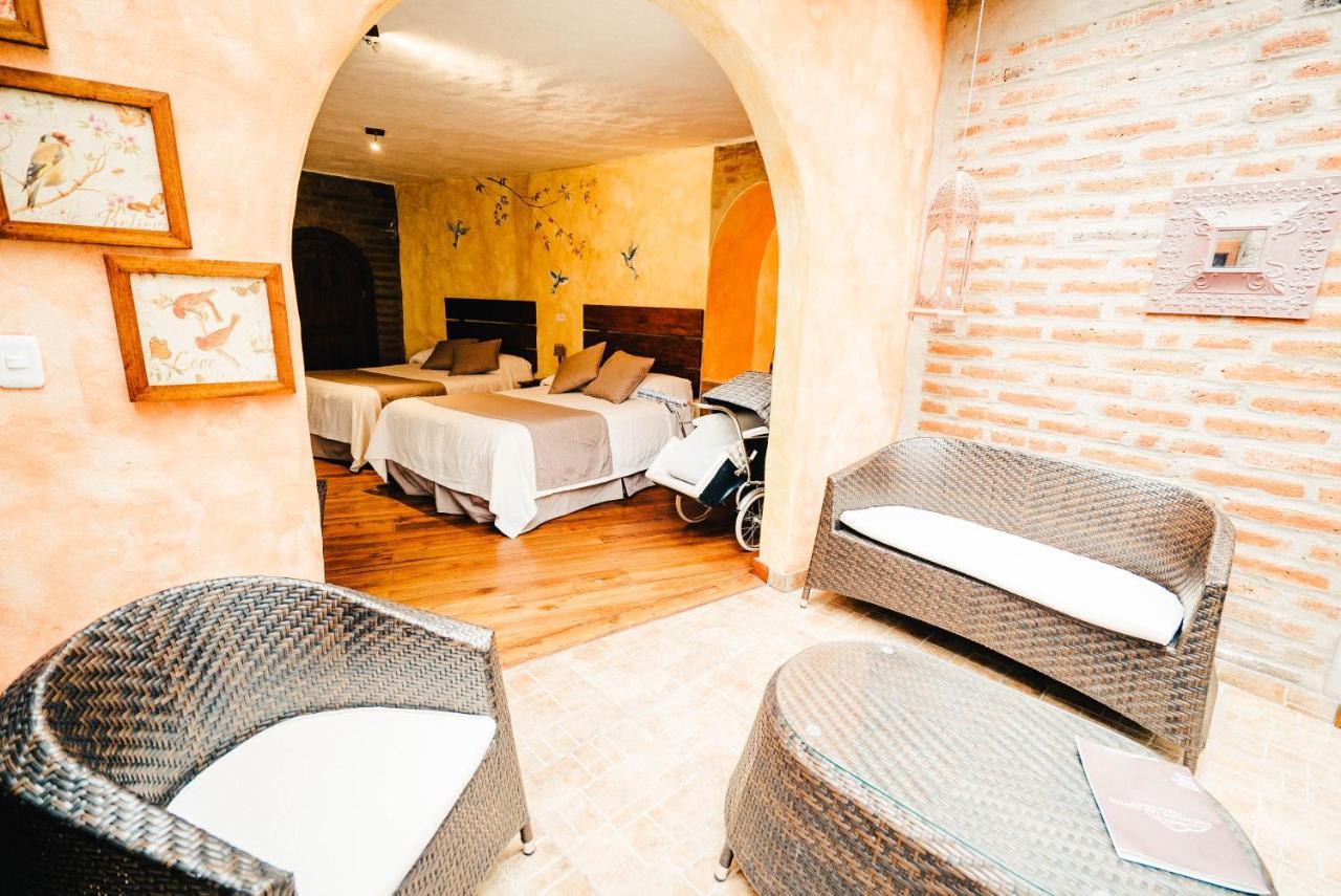 Hacienda Las Cuevas Terra Lodge Pifo Екстериор снимка